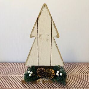 Hobby Lobby Christmas Wood Plank White Wash Tree Tabletop Décor Cottage Charm